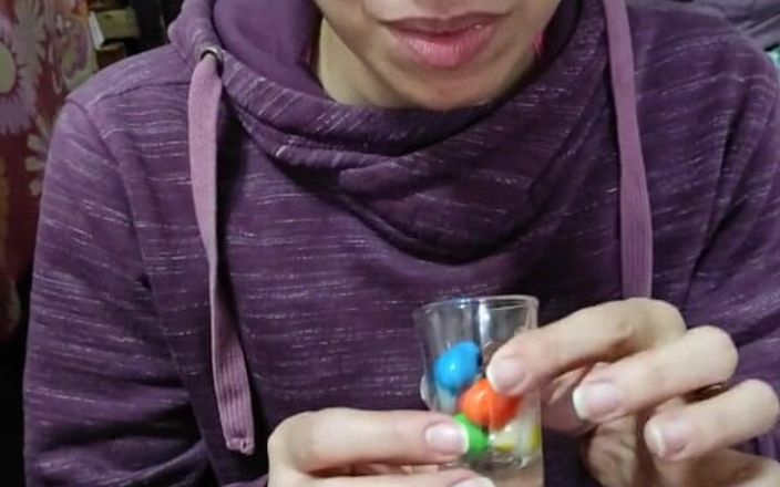 TheArtOfCum: Quickie! Sperma on Food - POV Avsugning &amp;Sperma på M&amp;ms!