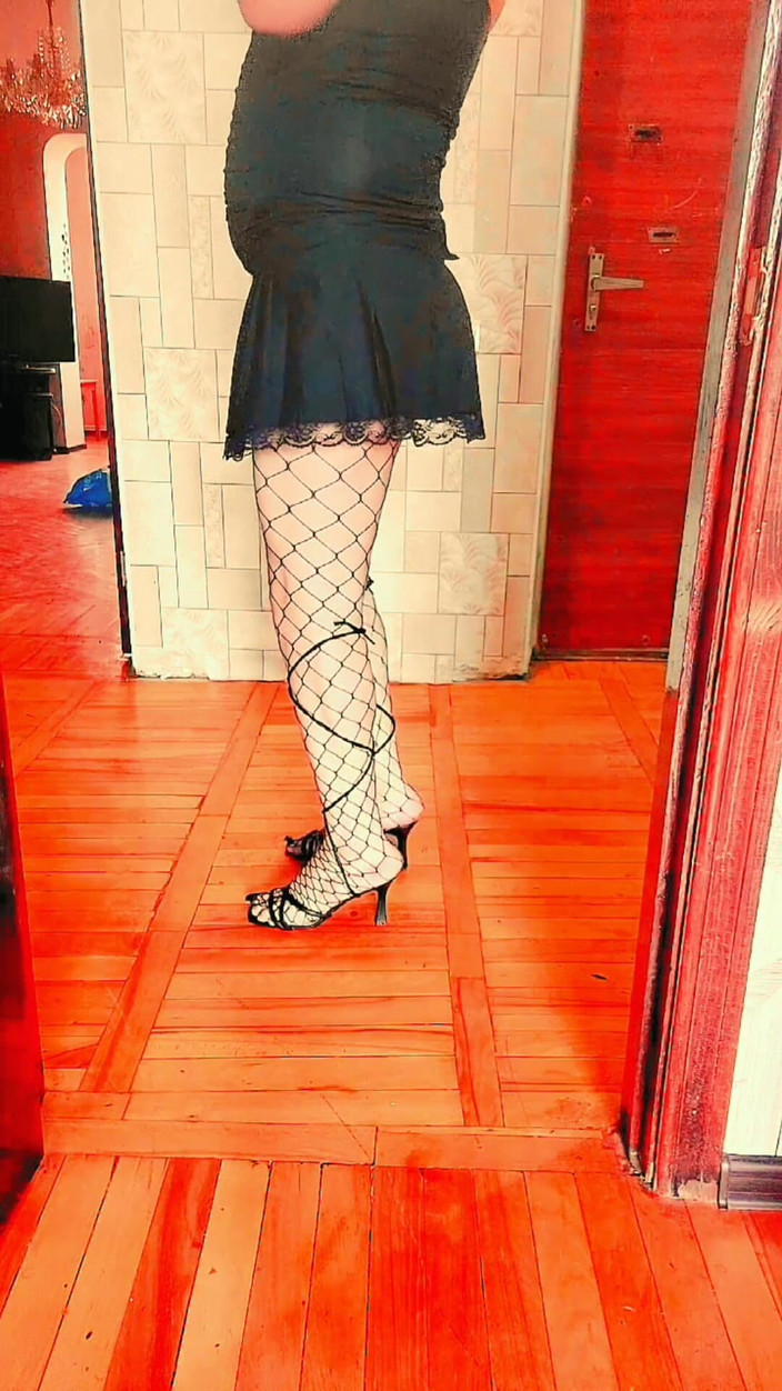 Kitty_Cross: Arată bine, geme mai bine