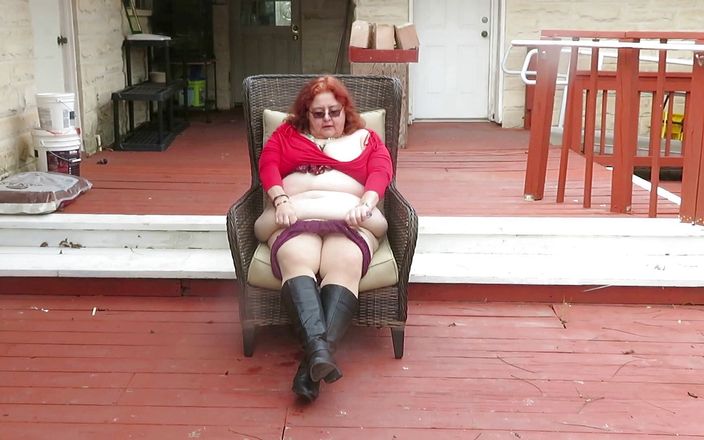 BBW nurse Vicki adventures with friends: Oh fun on my patio in my new boots doing...