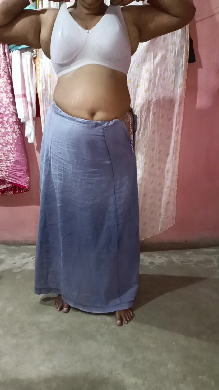 Pakhi0705: 인도 벵골 와이프 데일리 라이프스타일 Sfw 2