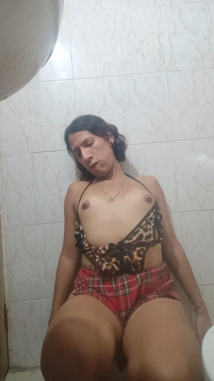 Femboy from Colombia: Teď jsem sám, ale baví mě to