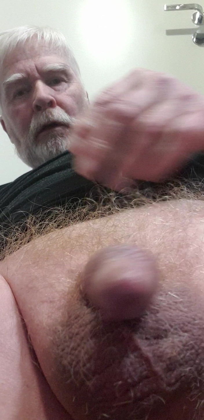 Redhairy4u: Spielzeug im arsch, masturbation mit kleinem schwanz