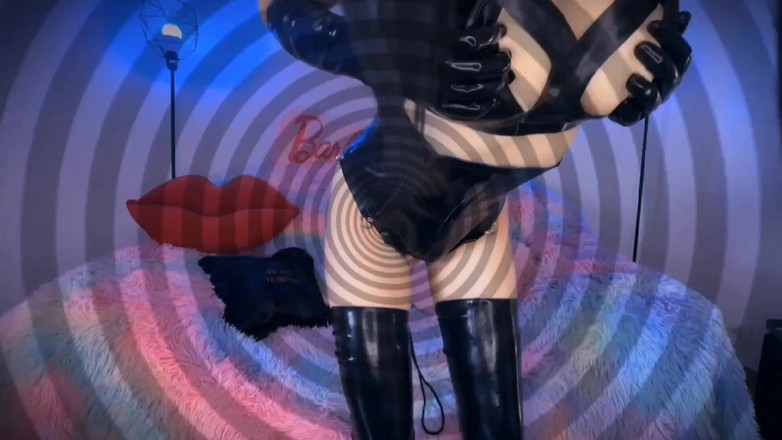 LDBMistress: 라텍스의 인칸테시모 델라 디아, 아로마 JOI 이타