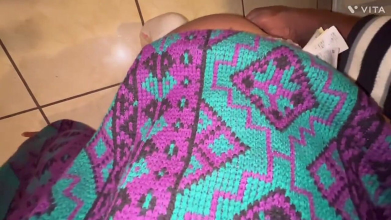 Fijii pornbox: Nachytal jsem ho, jak sleduje Hentai Porno Lol, tak jsem...