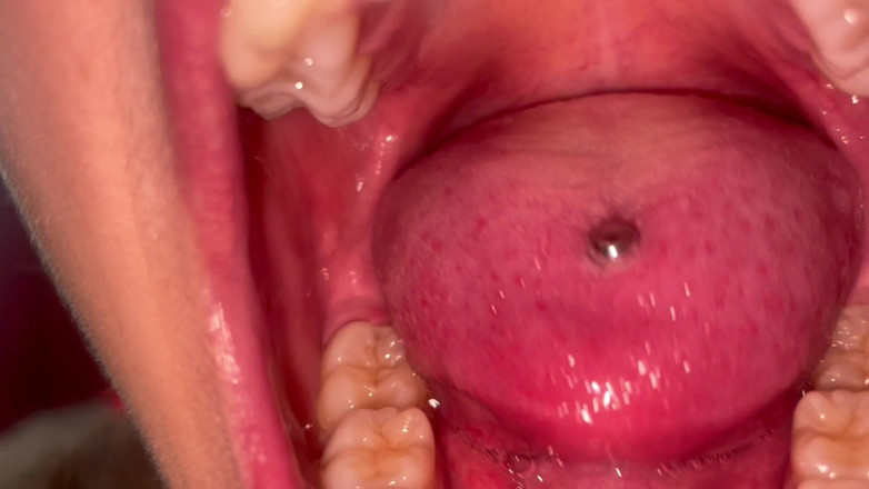 Glitterqueen1999: Mouth Tour No Makeup Teeth Count Uvula Check Tonsil Check