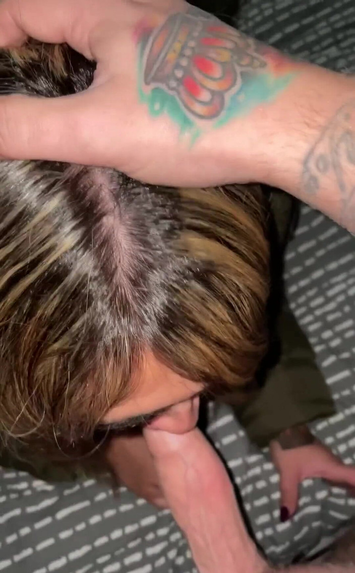 Filthy British Couple: L-am surprins pe tati chiar înainte să plecăm cu o muie!...