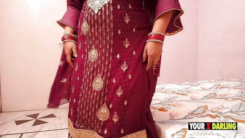 Jony Darling: 银行经理为了收回贷款而狠操家庭主妇