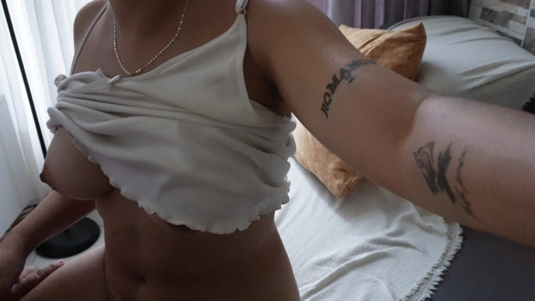 danielax: Sex s mým zrzavým sousedem mě svádí v obývacím pokoji