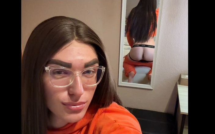 Dreamboy_506: Menunjukkan pantat di cermin bermain dengan zakar dan pancutan mani...