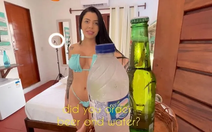 Drii cordeiro: Hot Brunette Fucks with Fa Who Was a Waiter and...