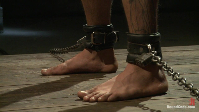 Bound gods: Легенда, сьогодення і майбутнє