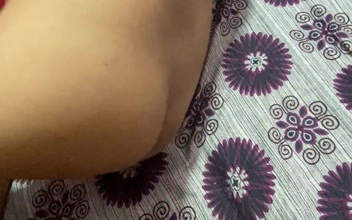 Sexy sonam studio: Sexy indická bhabhi drsně ošukaná starým tchánem