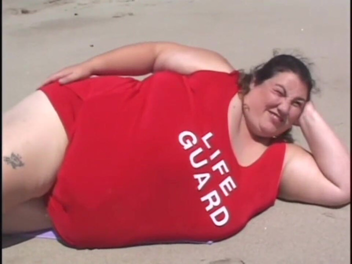2 much love: Ugly fat lifeguard pussy fucking