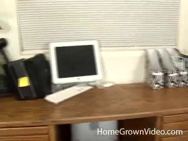 Homegrown Wives: これが、ジョブレビューのエース方法です