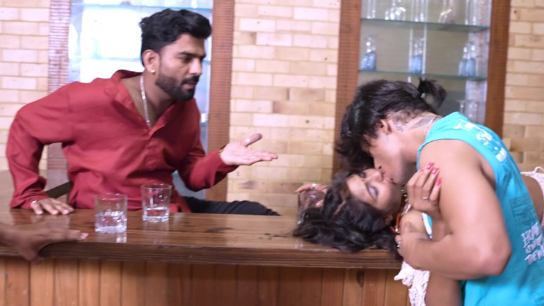 Kamasutra61: El chico llevó a la chica al bar y la...