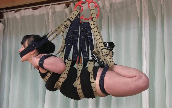 Yvette xtreme: Belt Suspension in Sexy Dress