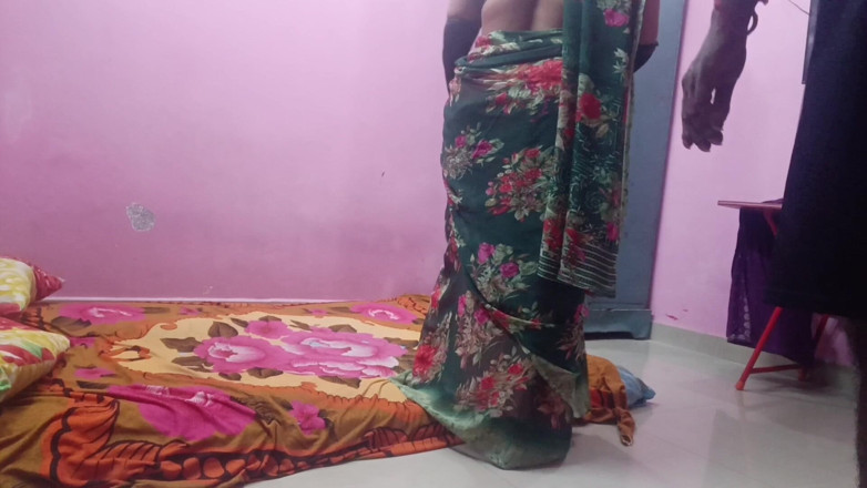 Reshmahotever: Saree tante Tamil hete seks