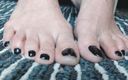 TLC 1992: Black toenails closeup toe play