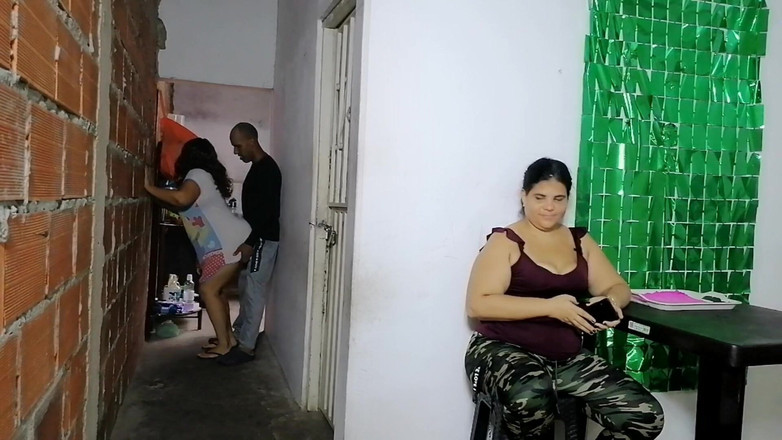 Adribella69: Aku ngentot ibu tiriku yang lagi sange dan aku akhirnya...