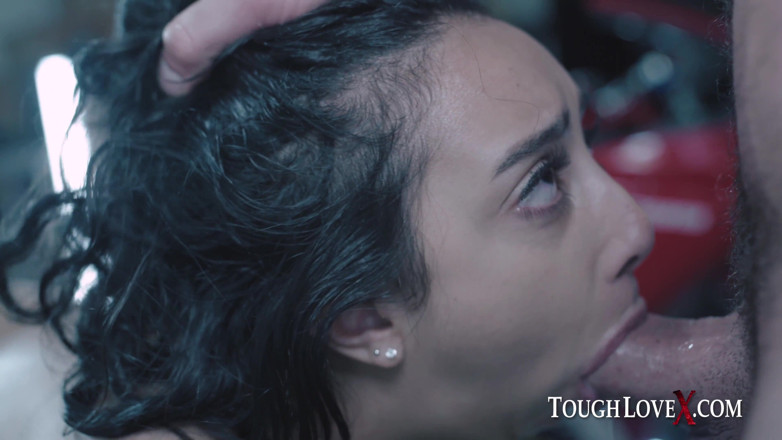 ToughLoveX: TOUGHLOVEX - A trim and a fuck with naughty Kiarra Kai