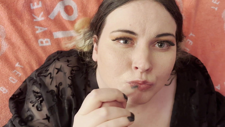 MissFFW: Puta sucia toma su corrida más grande en la boca