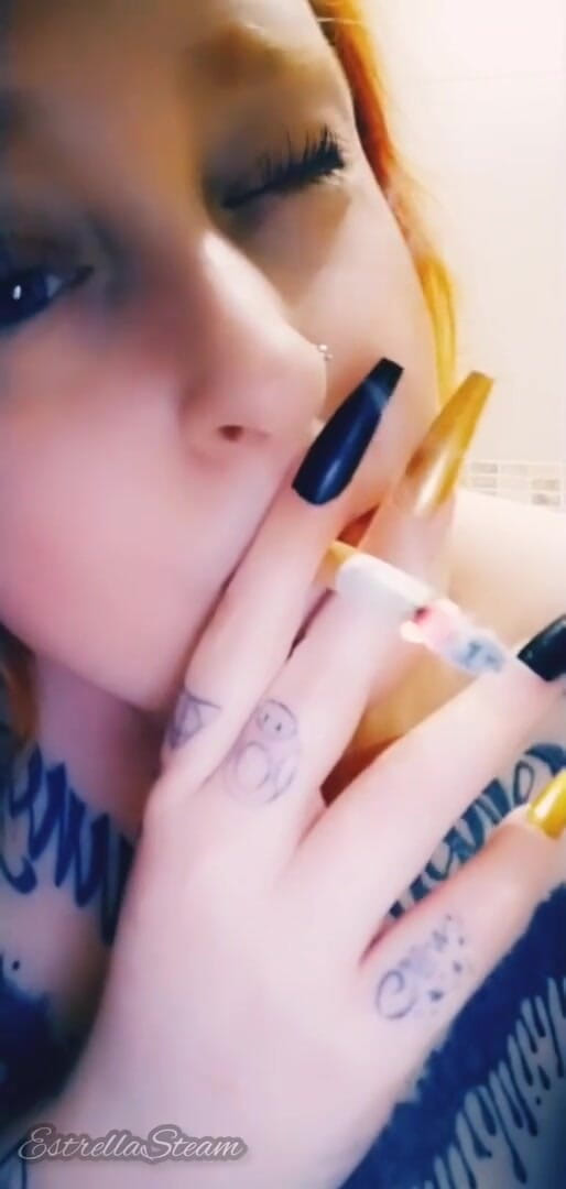 Estrella Steam: Smoking fetish and long nails NO AUDIO