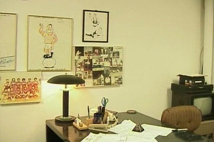 Lovers Of Vintage: Asian Office Secretary Gets Fucked in Her Tight Anal Hole