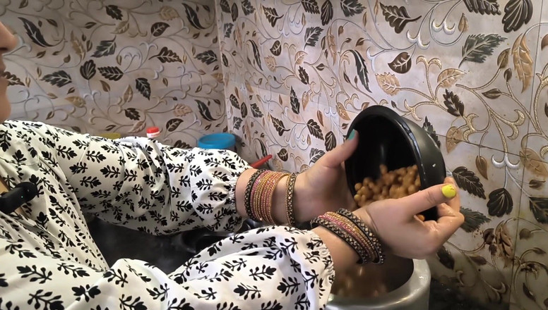 Desi chudai hub: Puja Bhabhi Sex Blog Épisode 2 décembre 2025