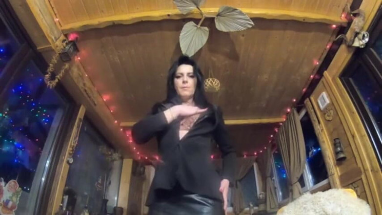 MilfyCalla: 来自熟女的一流高潮和阴户汁液