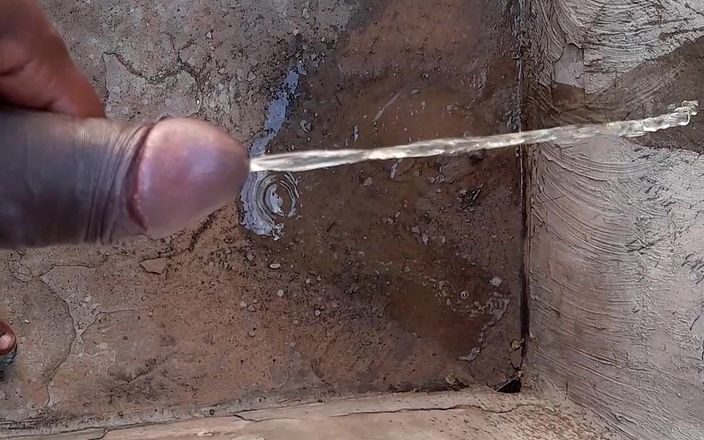 Bumba: Plein pipi dans le réservoir