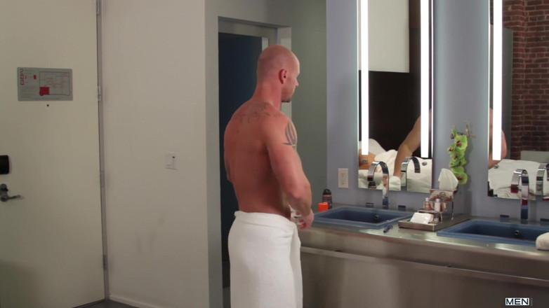 Men network: Men - Bald Studs Mitch Vaughn, David Chase Have a Quick