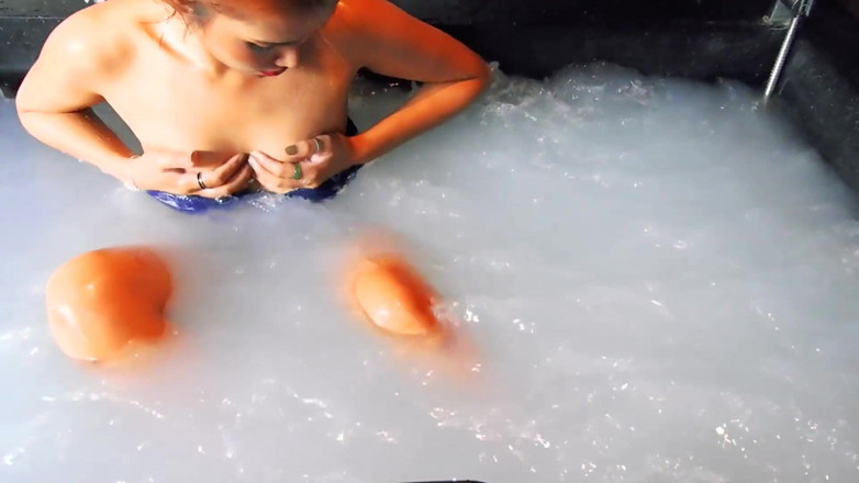 Asian Pussy Vision: Wet finger games in the whirlpool Part 3