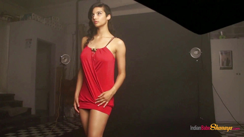 Shanaya: Junges indisches college-teen shanaya im casting-video
