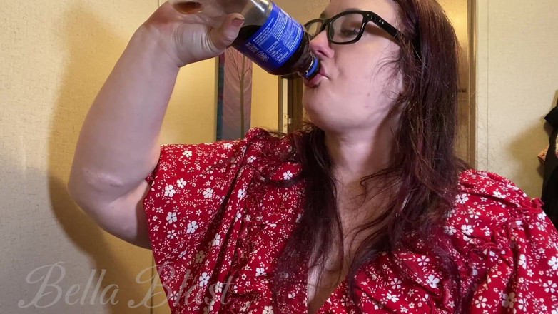 BellaBlast: 관음증 굴프, 통, 트림 클로즈업! 벨라 블라스트