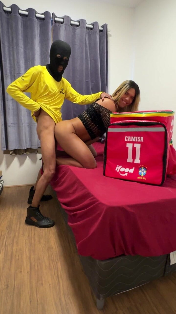 Andreialatina: Iood teslimatçısı ile