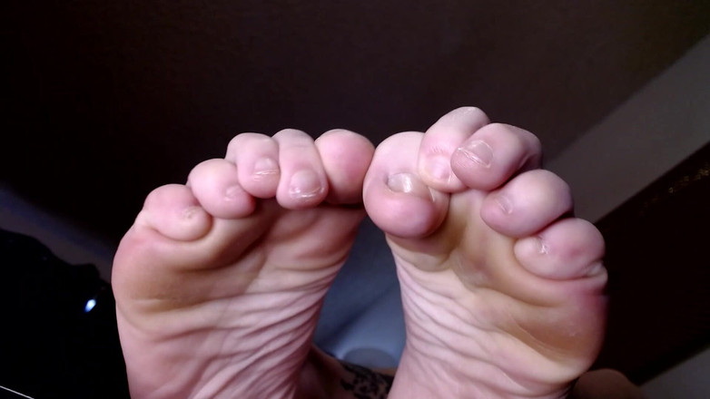 Abby Anna: Adoro le mie dita lunghe