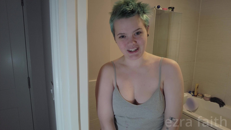 Ezra faith: Küçülen bir iksirle sikişen üvey babamı sidikle duş alıyor! HD Mp4