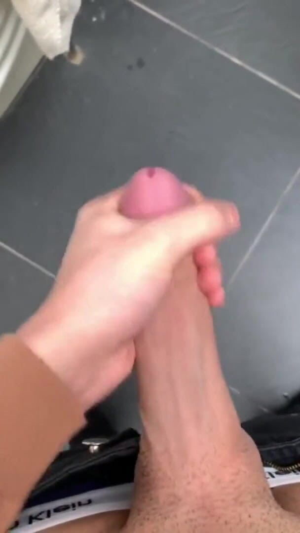 qaz11: Handjob on camera-112