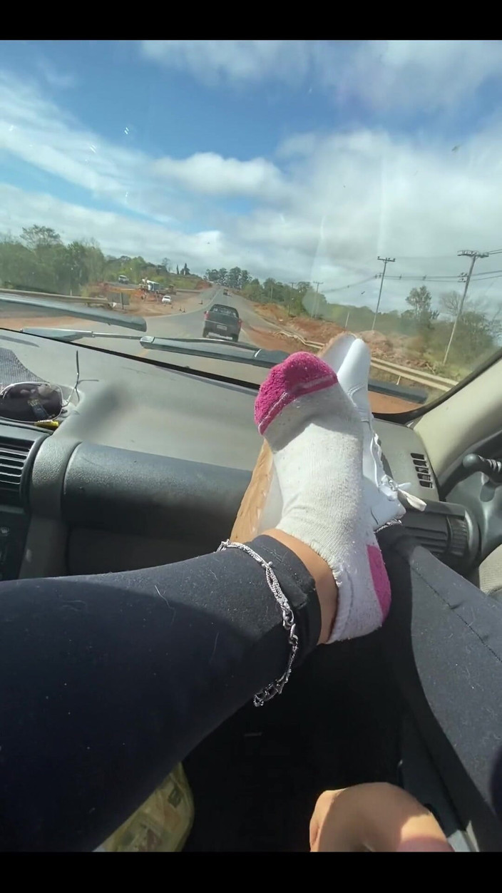 KiffaFeet: 汗ばんで疲れた足