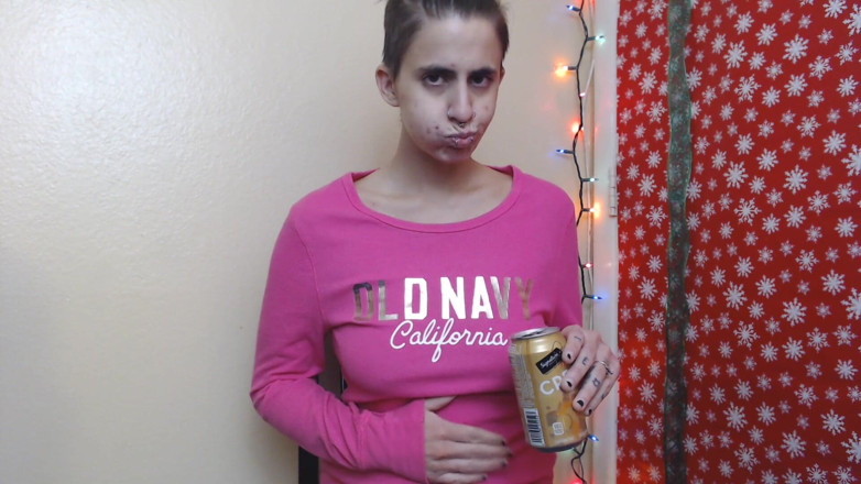 Abby Anna: Derin ham belches krem soda geğiriyor