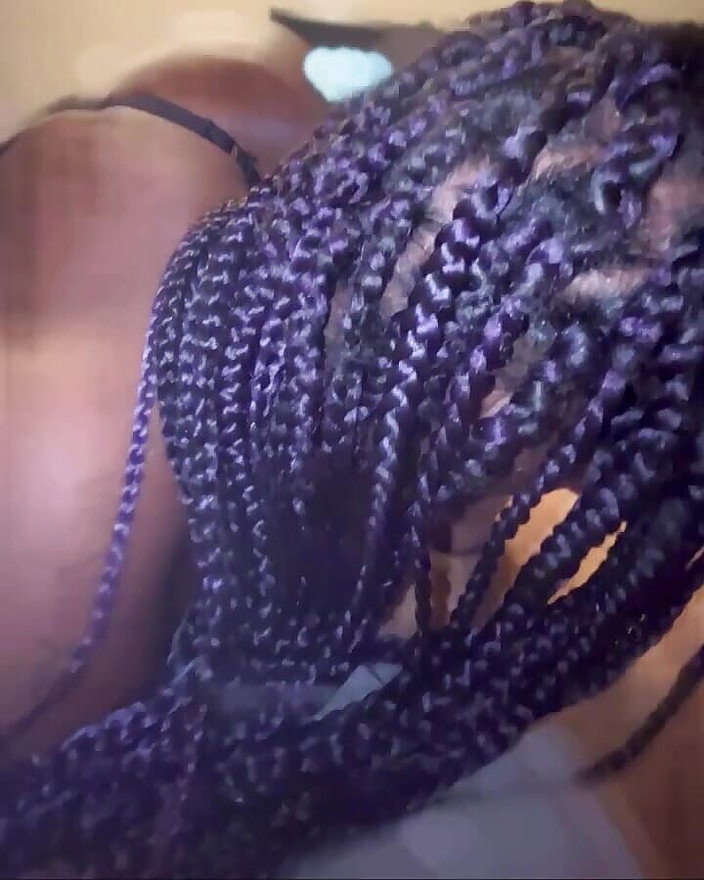 Noblelove: 荡妇让noblelust弄脏她的阴户