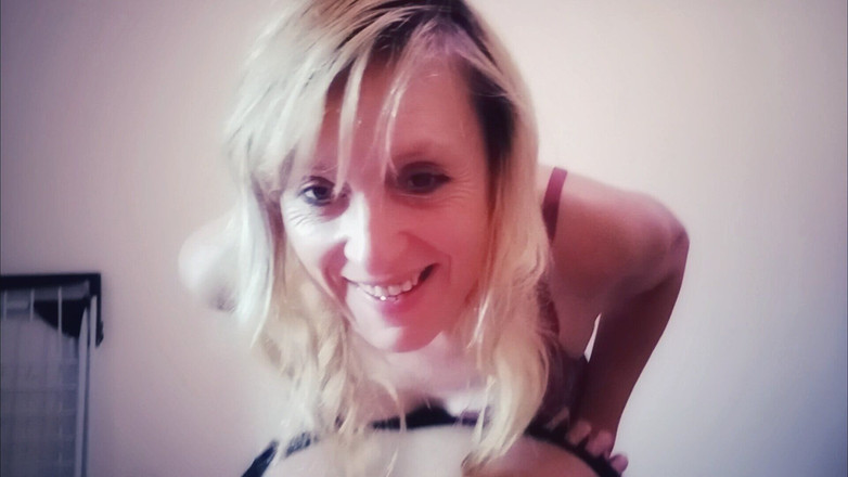 r0xy: Cuckold echtgenoot en zijn kont en lippen Kellyaerick