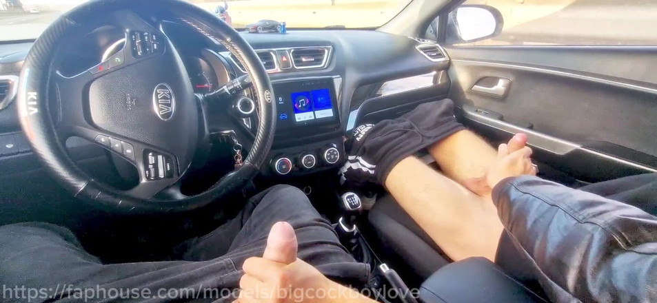 AlexGay: Vrachtwagenchauffeurs Op De Snelweg Die Elkaar Bevredigen, Veel Grote Lullen.