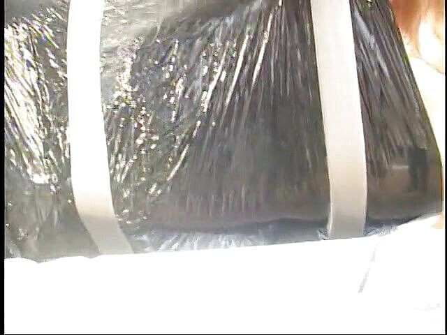 Stunning MILFs: Пара знімається на плівці