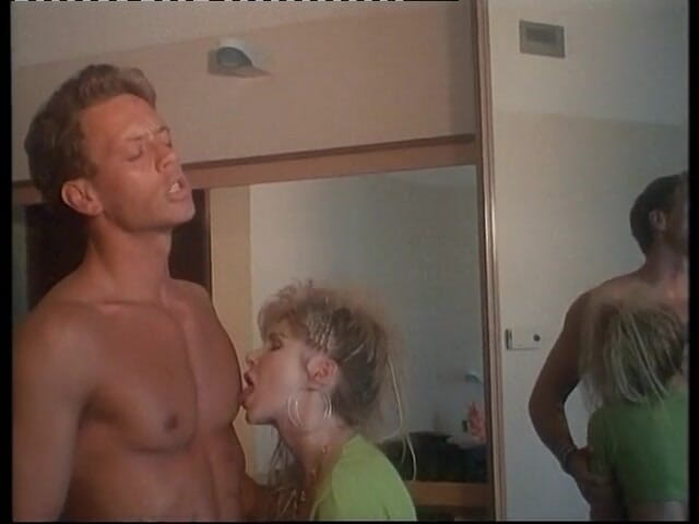 Xtime Network: O pau grande de Rocco Siffredi esguicha muita porra