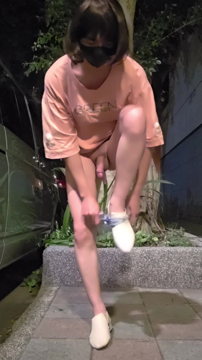 Taiwancdgirl: Rozrywka na świeżym powietrzu pseudo-dziewczyny Tingxuan, masturbacja patyczkiem do masażu