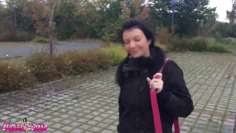 Laila Banx: 무거운 정자 수류탄과 섹스 데이트!