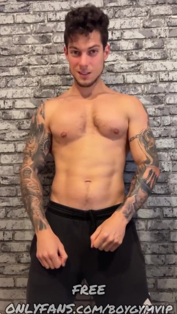 BoyGym: Onlyfans nam giới nổi tiếng khoe con cu mập mạp...