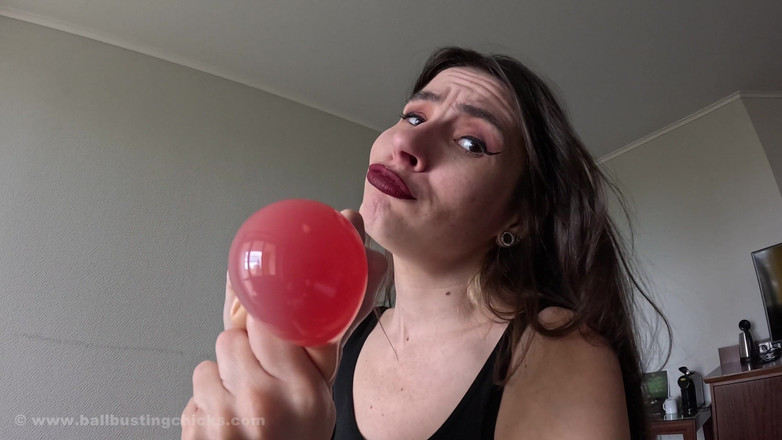 Ballbustingchicks: Vaše mladá nevlastní máma neumožňuje trvalou erekci!