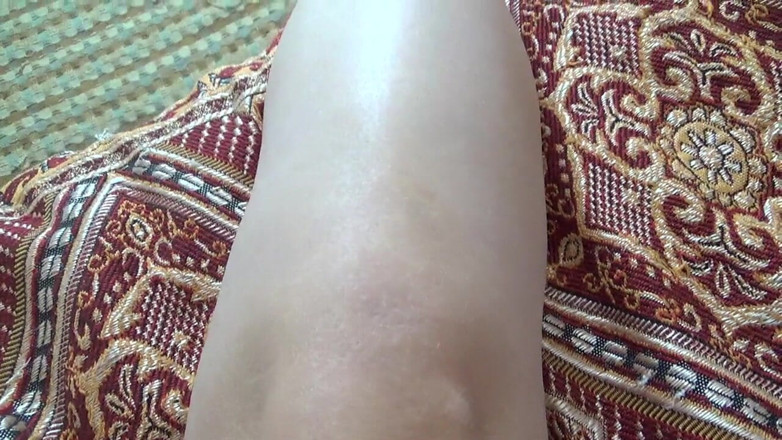 Sexy Milf: Face, full body, dan foot tour! Setiap inci tubuhku!